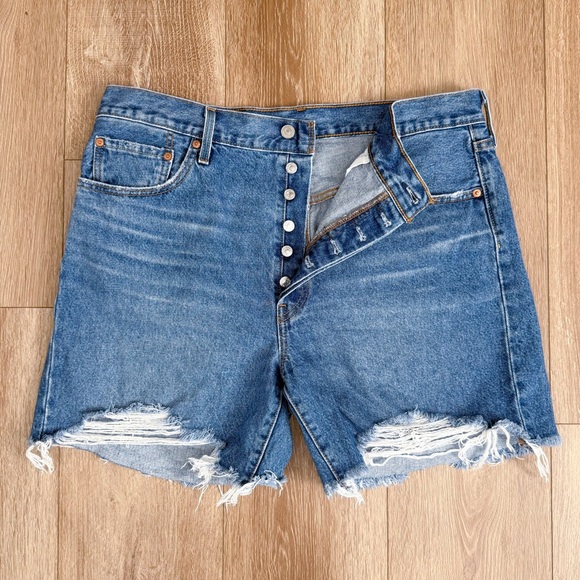 Levi's 501 Jean Shorts Button Fly Distressed Cut Offs High Rise Women Size 34 - Picture 1 of 10